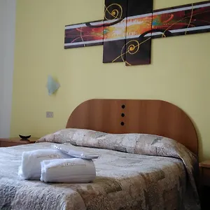 Tirreno Hotel Milán