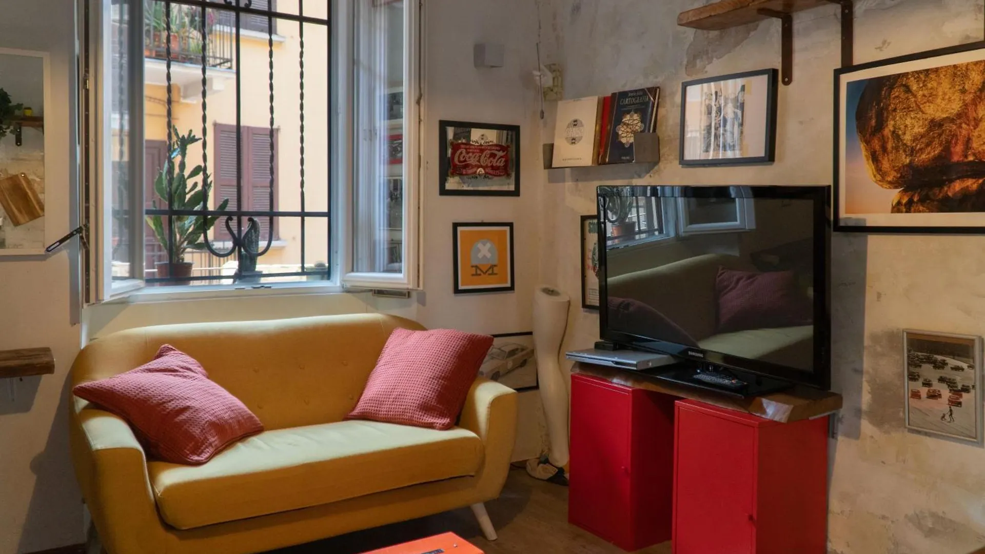 Bessy House, Near Fondazione Prada Apartment Milan Italy